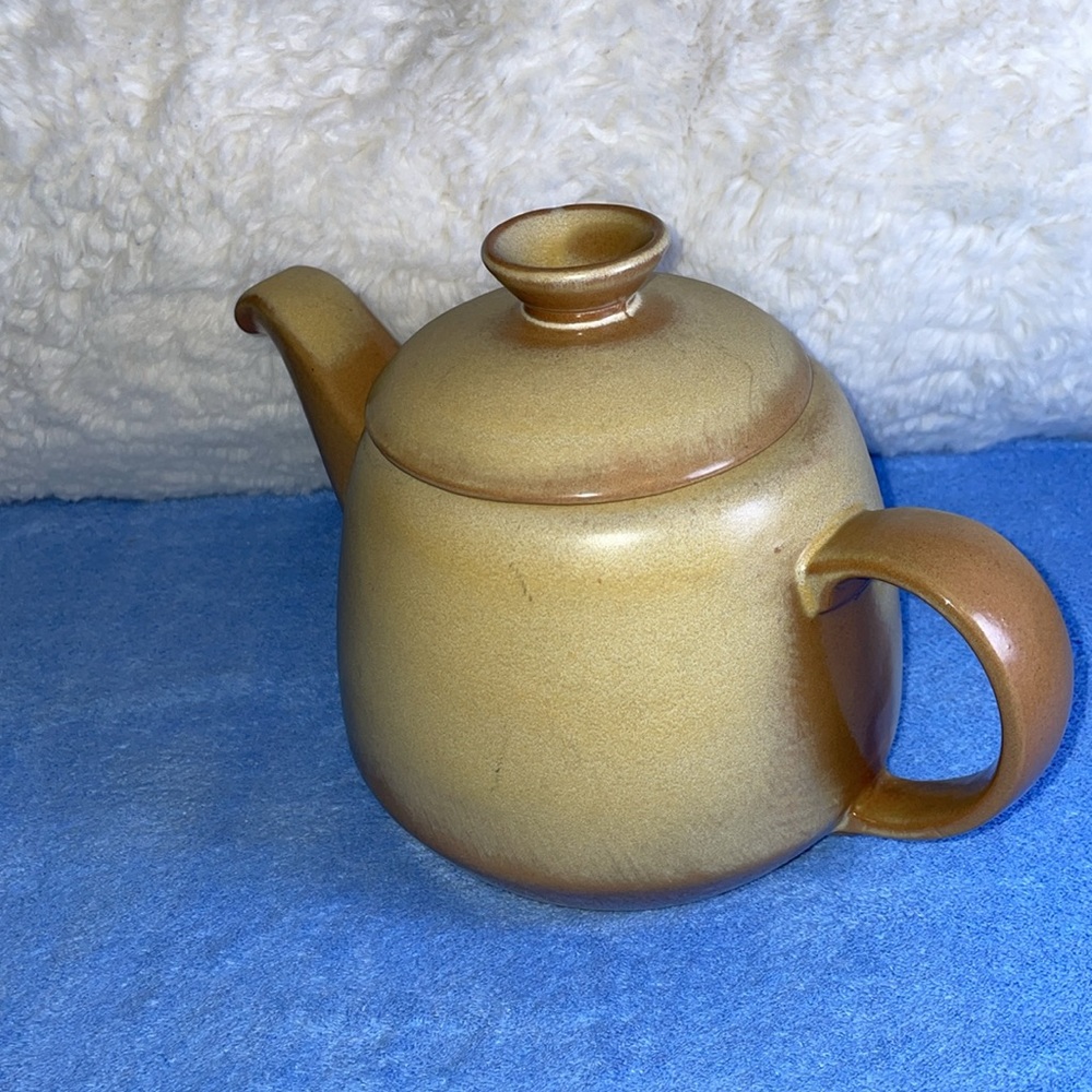 Vintage Frankoma Large Teapot with Lid. - Picture 3 of 4